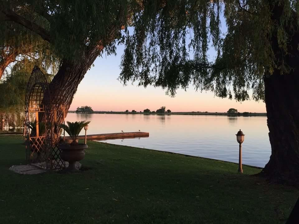 Benedetto On Vaal Hotel Vanderbijlpark Exterior photo